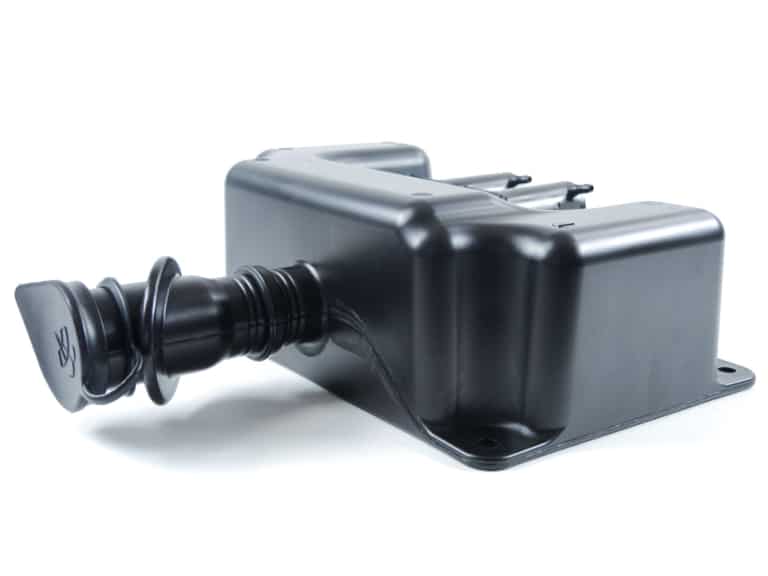 Kunststofftank schwarz mit Gummikappe