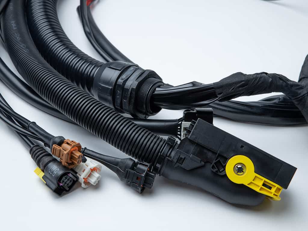 Isolierung Kabelsätze bei Kabelkonfektionierung